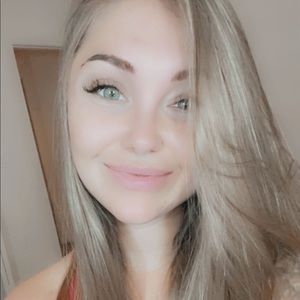 Meet your Posher, Randi